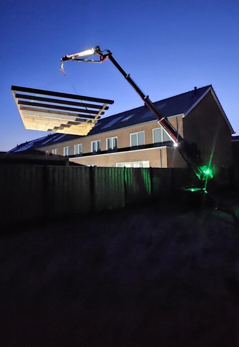 Plaatsen prefab overkapping